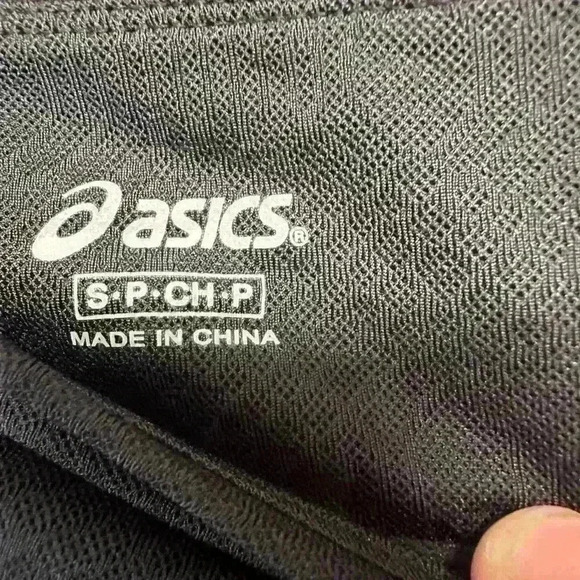 Asics Black Women's Shorts size small - Picture 2 of 3